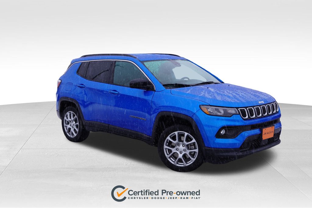2023 Jeep Compass Latitude Lux