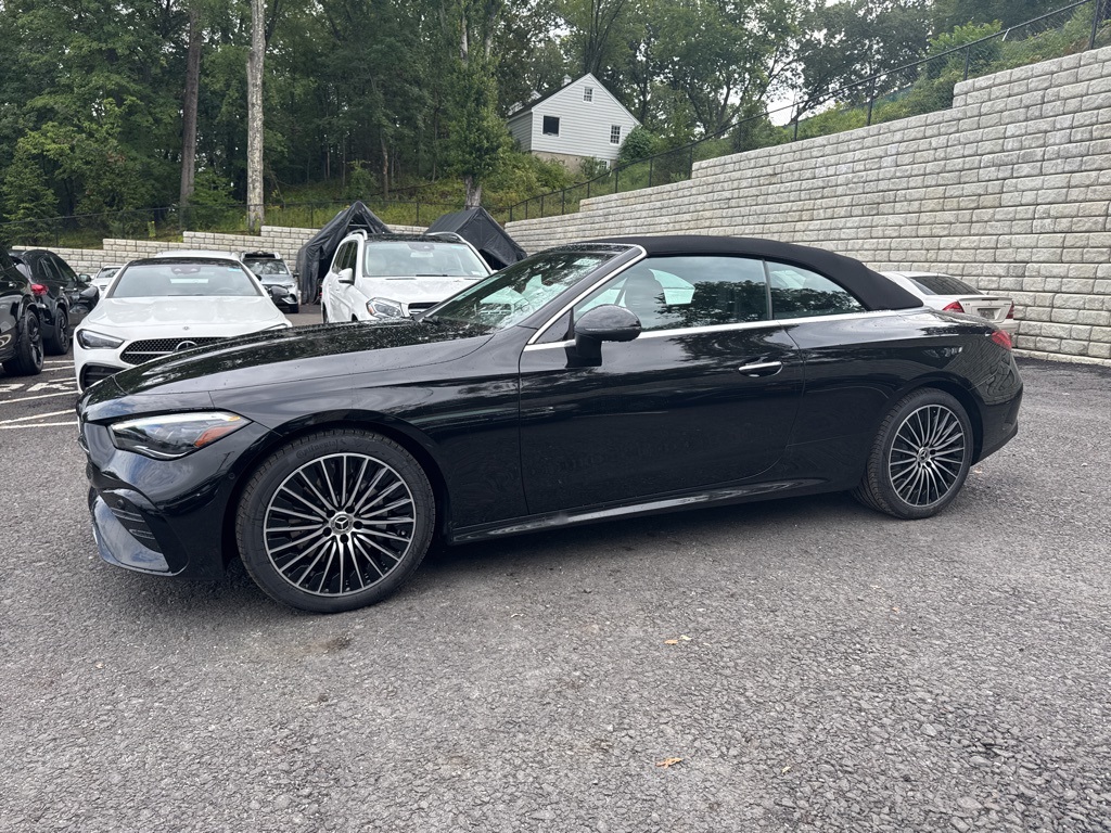 2026 Mercedes Benz CLE 300 4MATIC Cabriolet photo 4