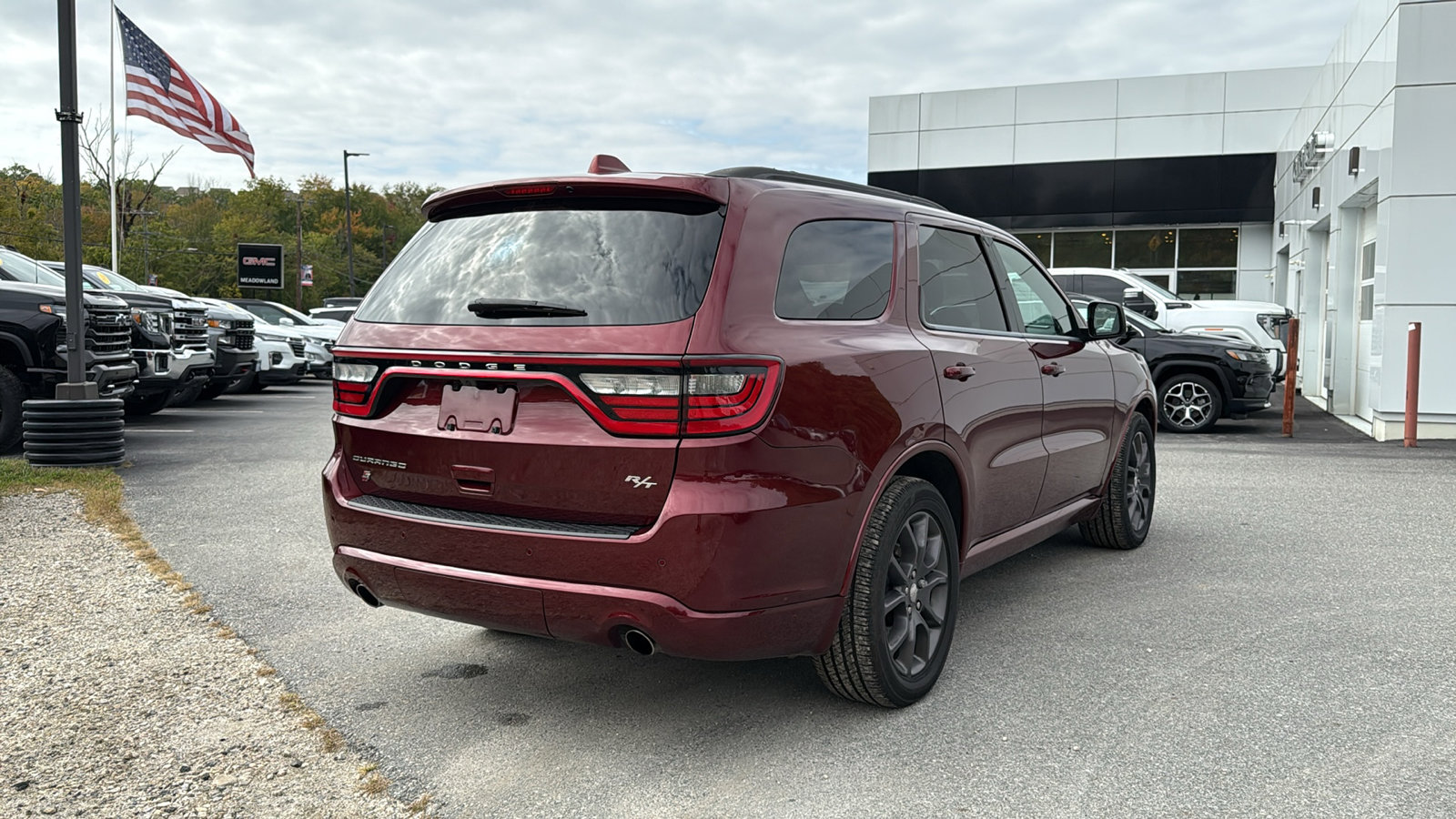 2018 Dodge Durango R/T photo 2