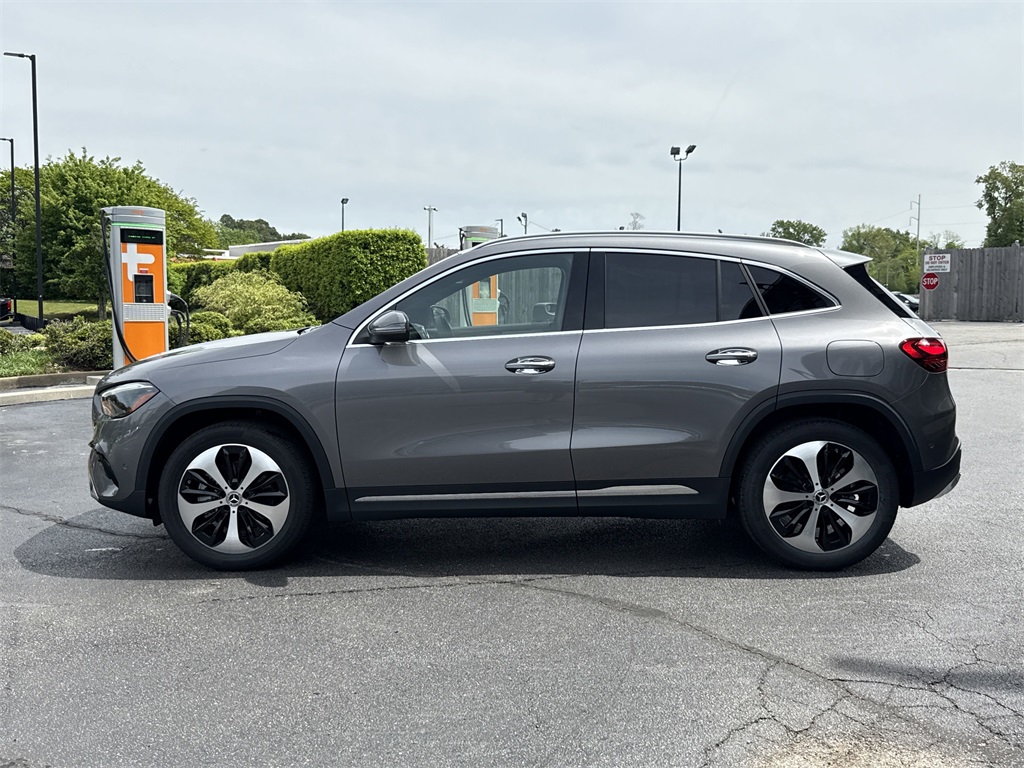 2025 Mercedes Benz GLA 250 photo 2