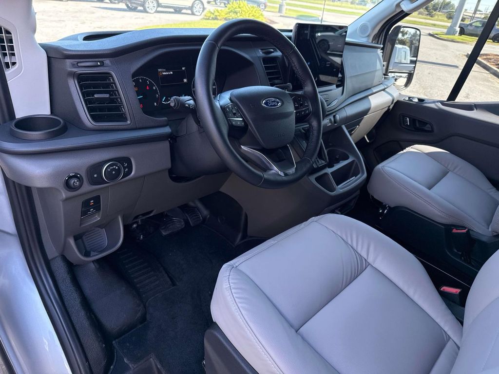 2024 Ford Transit photo 18