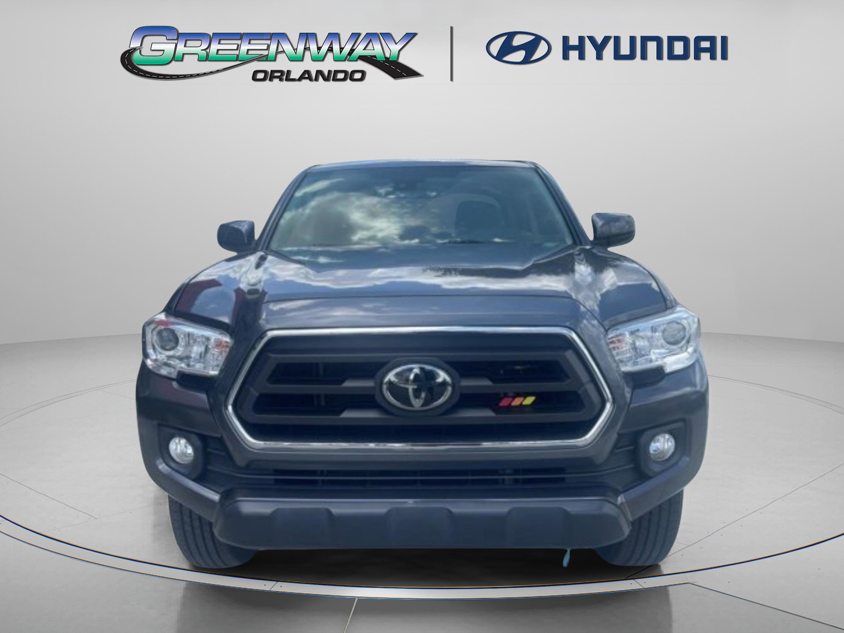 2021 Toyota Tacoma SR5 photo 2