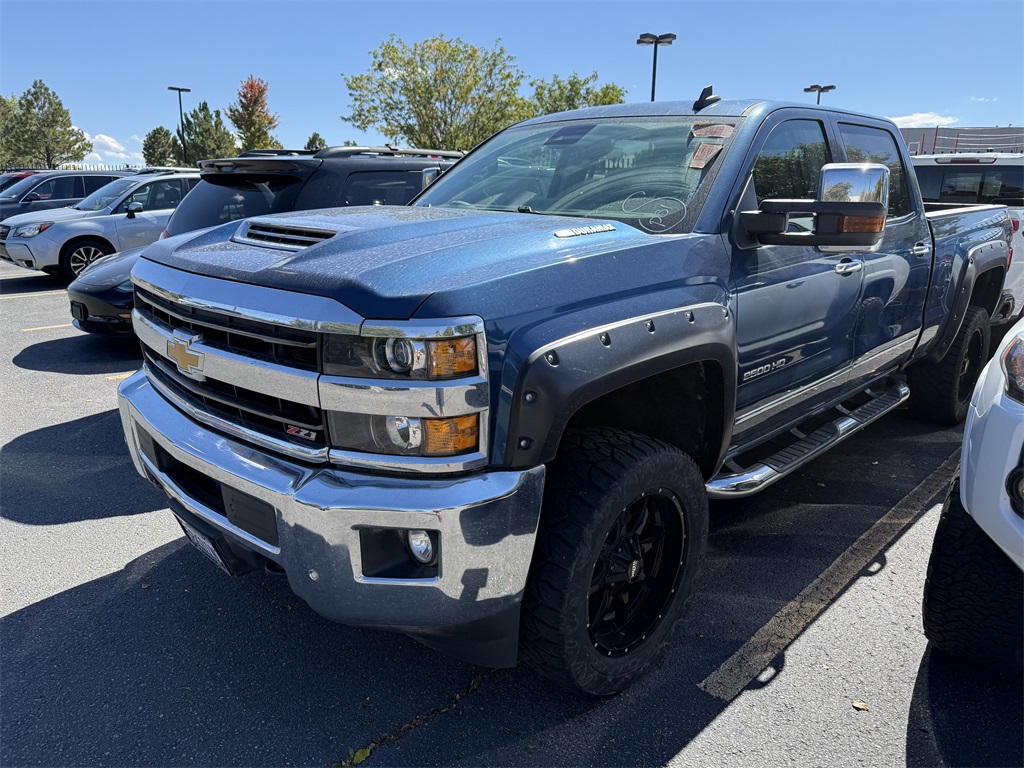 2018 Chevrolet Silverado 2500HD LTZ photo 2