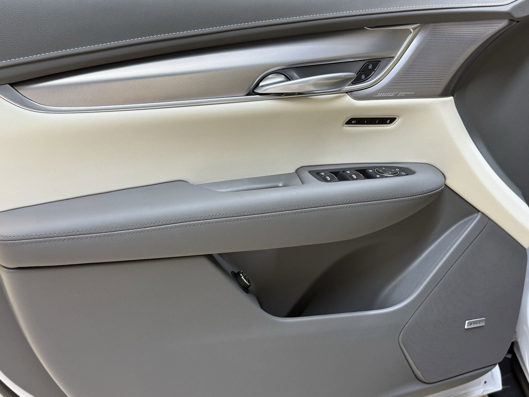 2025 Cadillac XT5 Premium Luxury photo 10