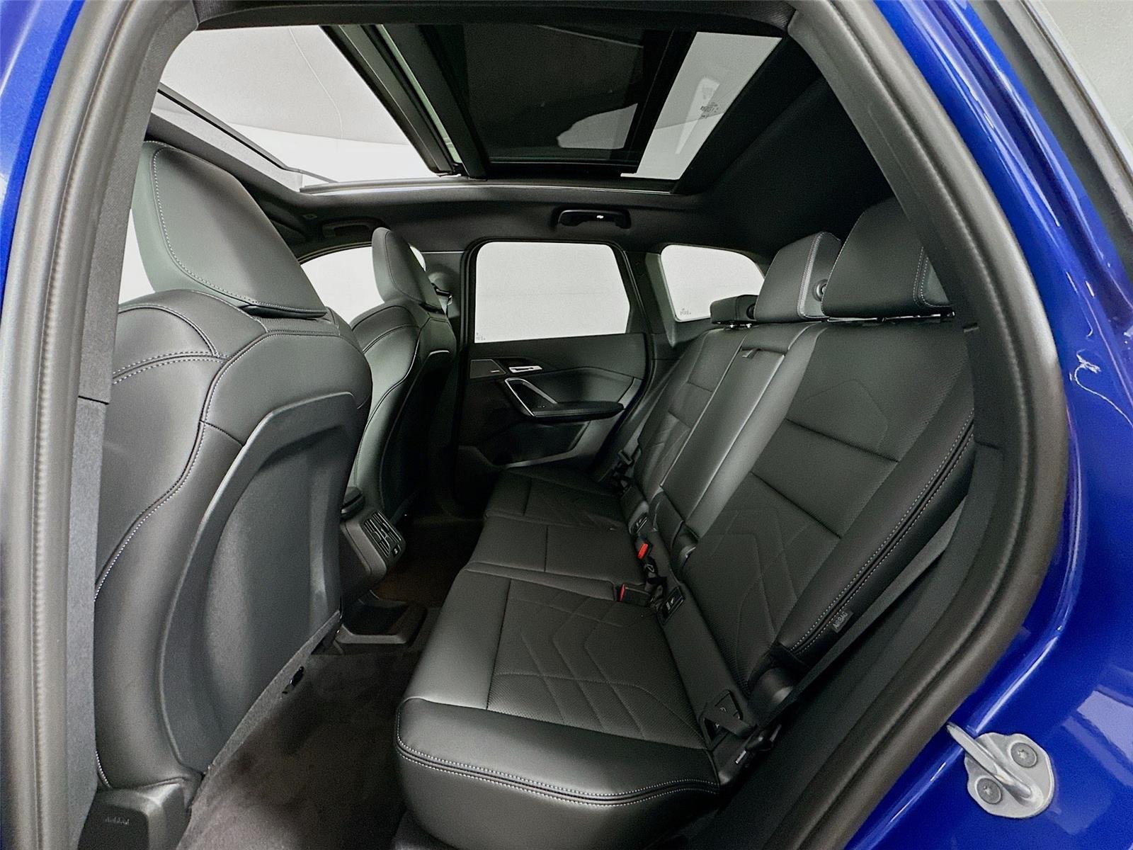 2026 Bmw X1 M35i photo 25