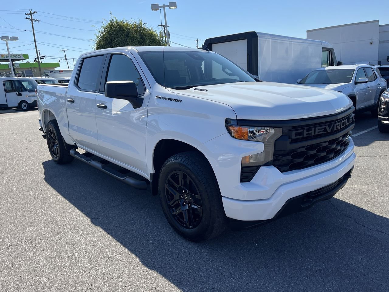 2026 Chevrolet Silverado 1500 Custom photo 2