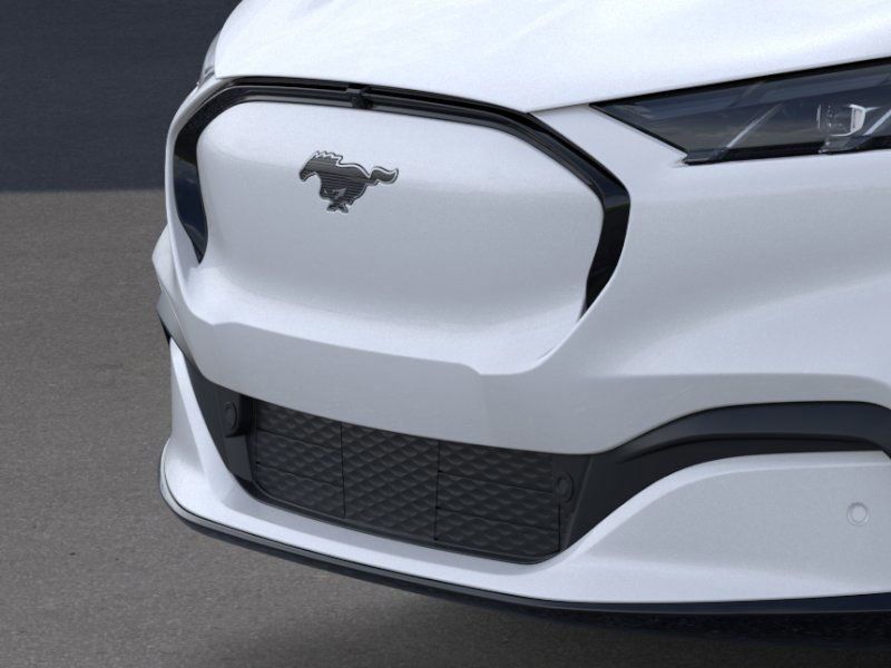 2025 FORD MUSTANG MACH-E - Image 17