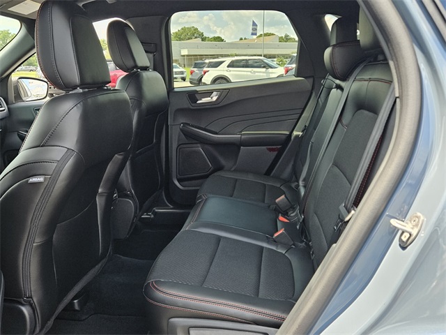 2025 Ford Escape ST-Line photo 13
