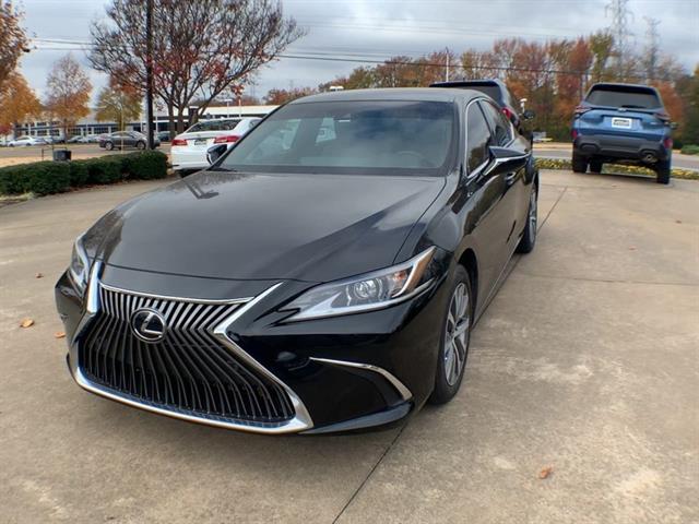 2021 Lexus ES 350 photo 2