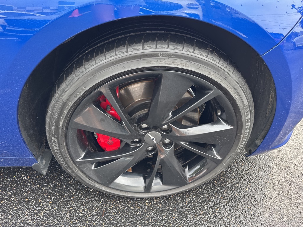 2022 Genesis G70 3.3T photo 9