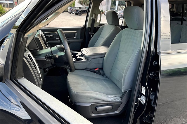 2015 Ram 1500 SLT photo 20