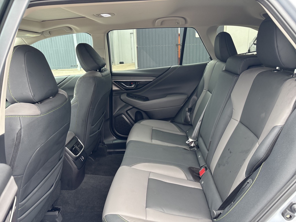 2023 Subaru Outback Onyx Edition photo 12