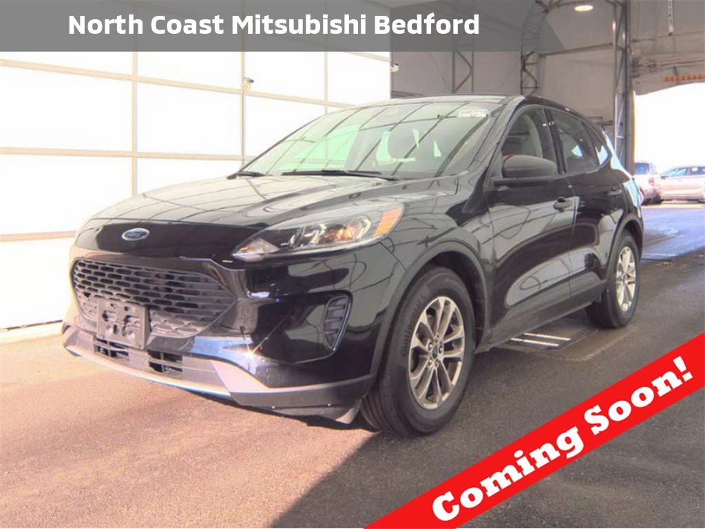 2022 Ford Escape S's photo