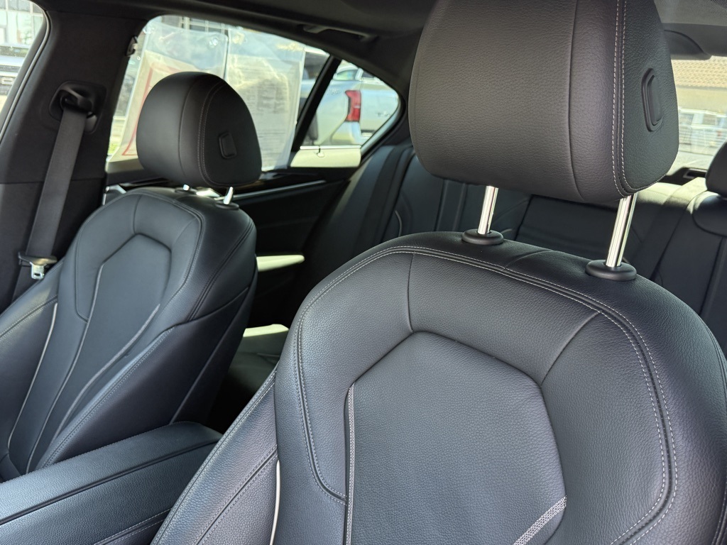 2019 Bmw 540i Sedan photo 19