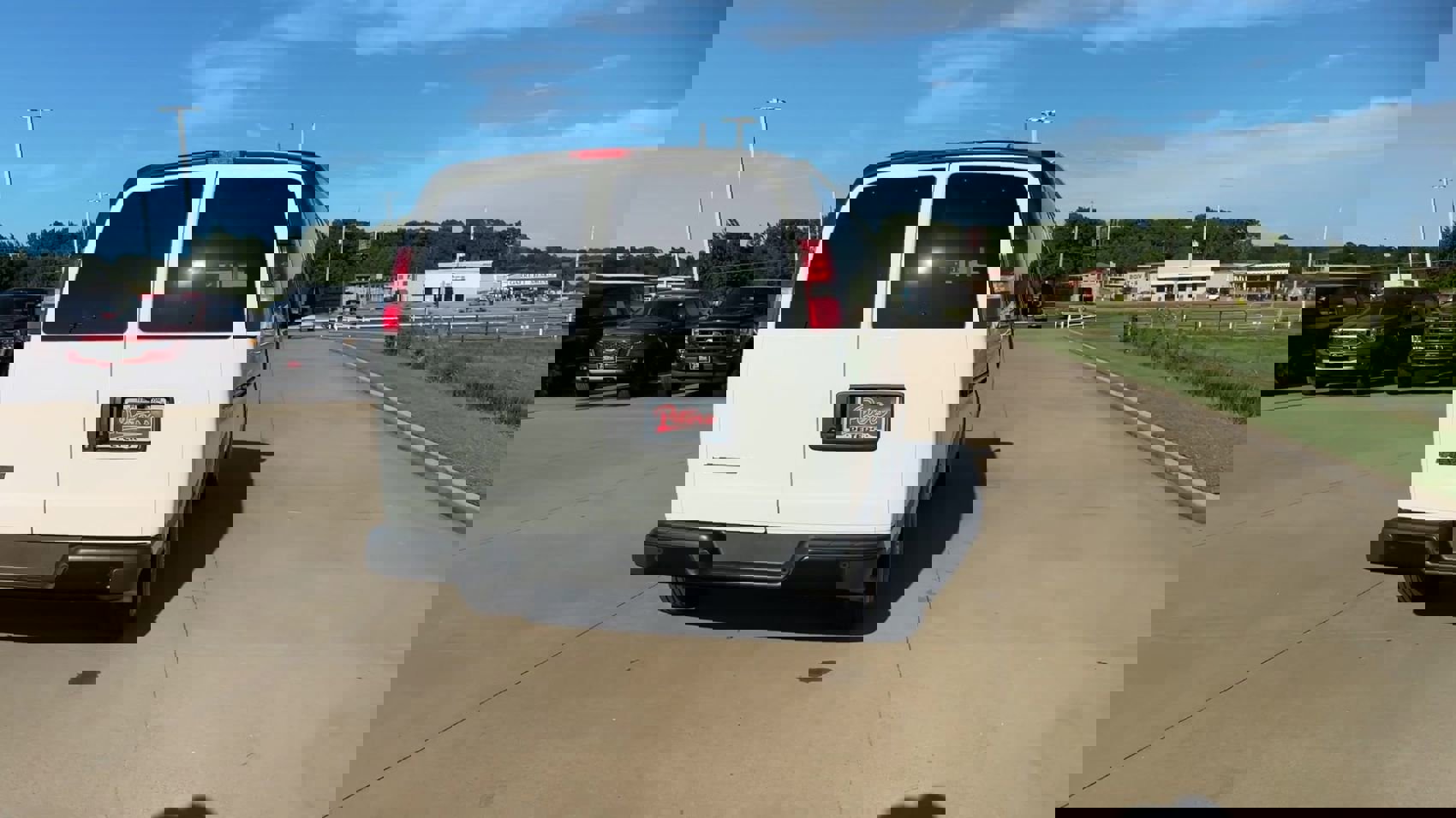 2023 Chevrolet Express Passenger LS photo 6