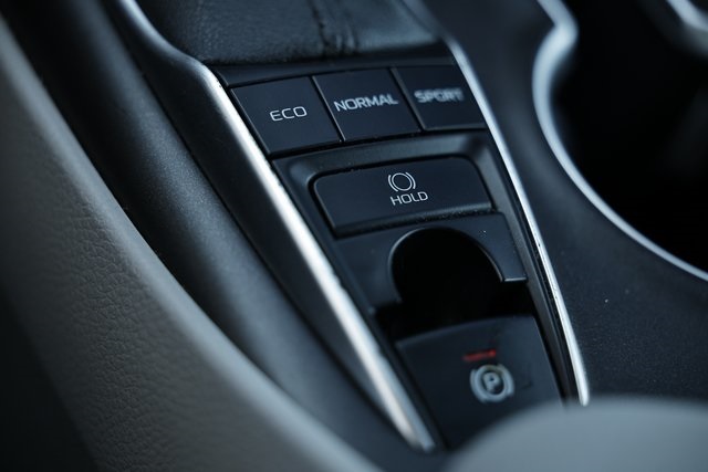 2023 Toyota Camry LE photo 39