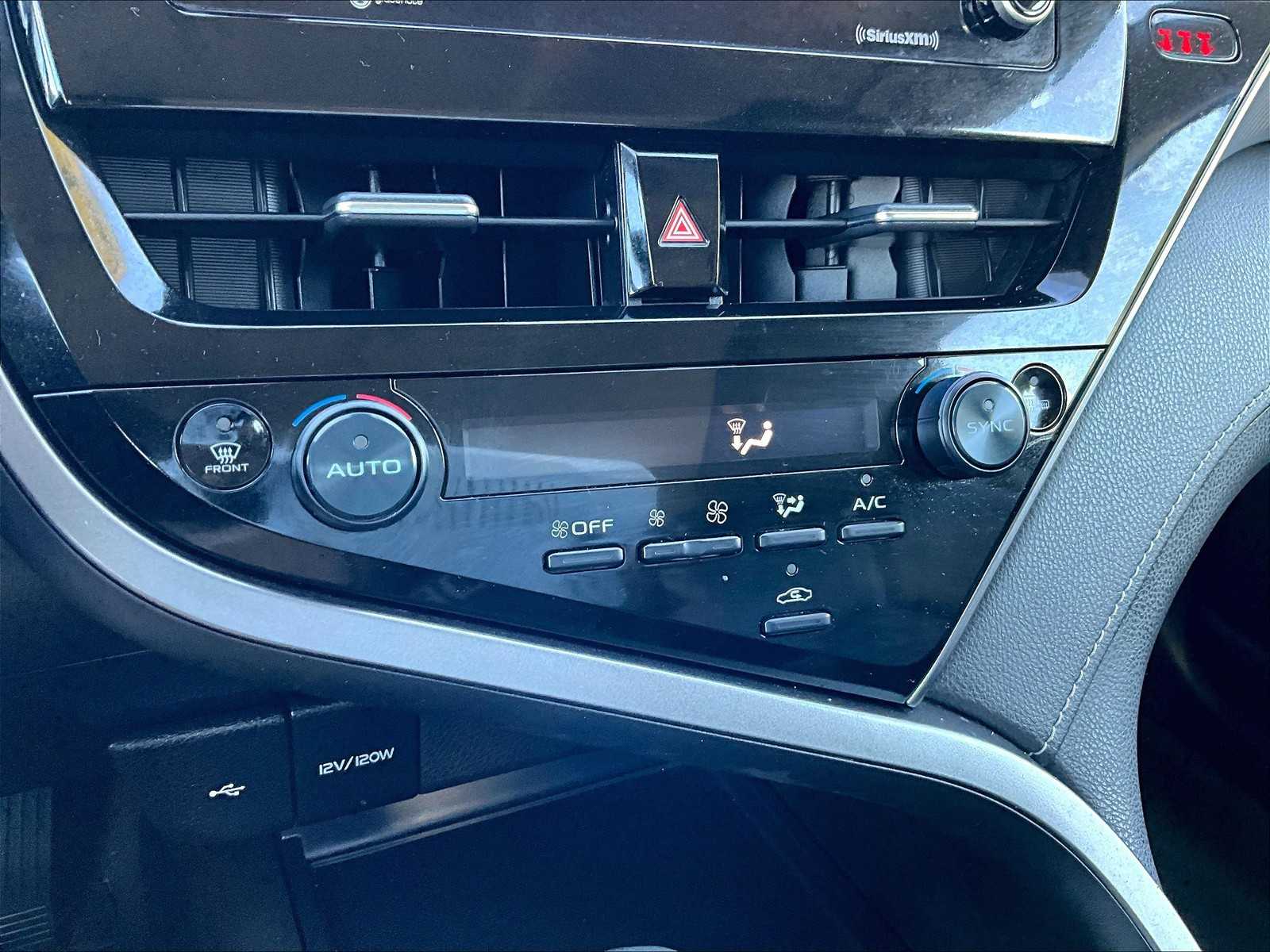 2023 Toyota Camry SE photo 26