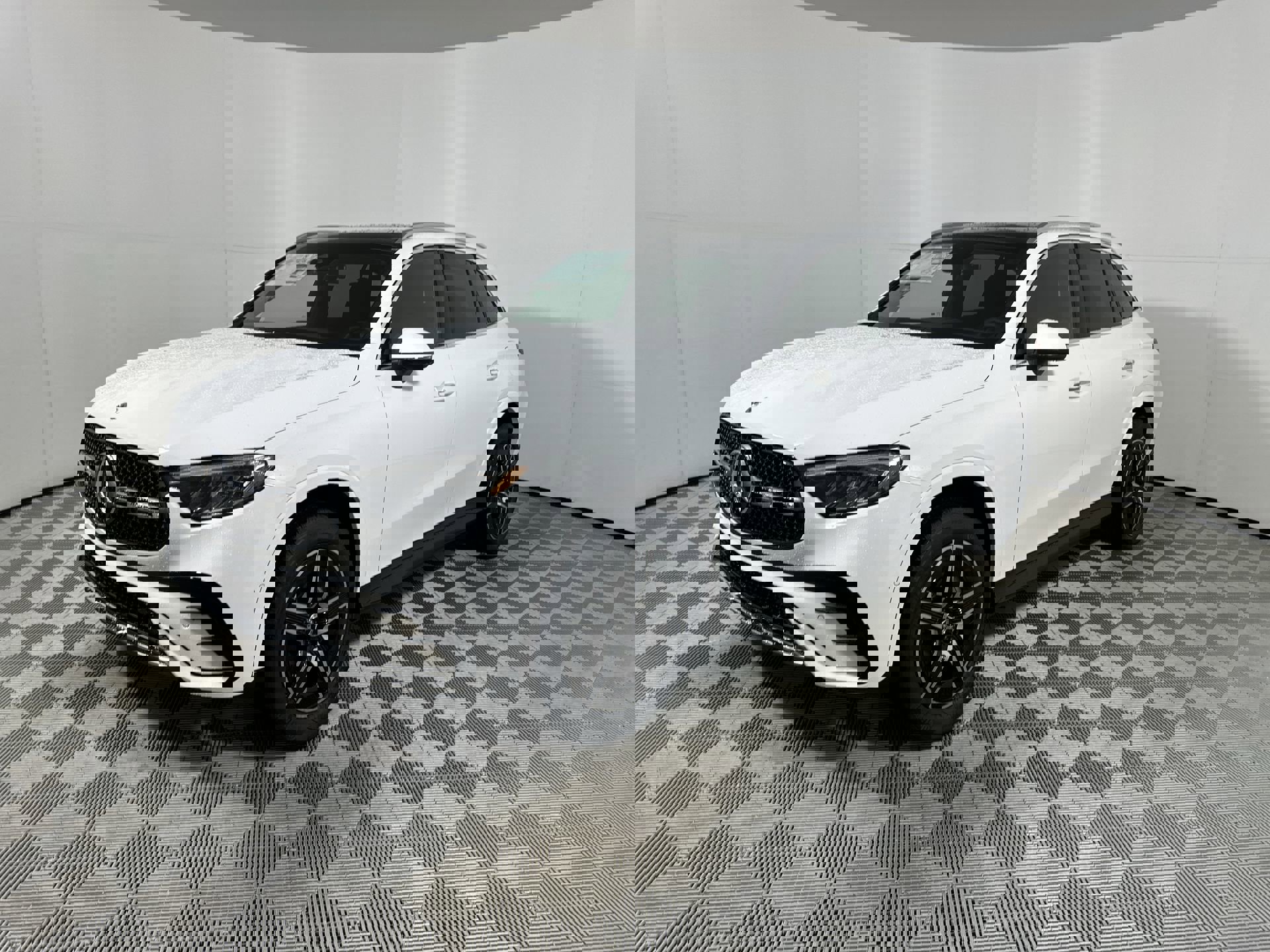 2025 Mercedes Benz GLC 350e 4MATIC photo 4