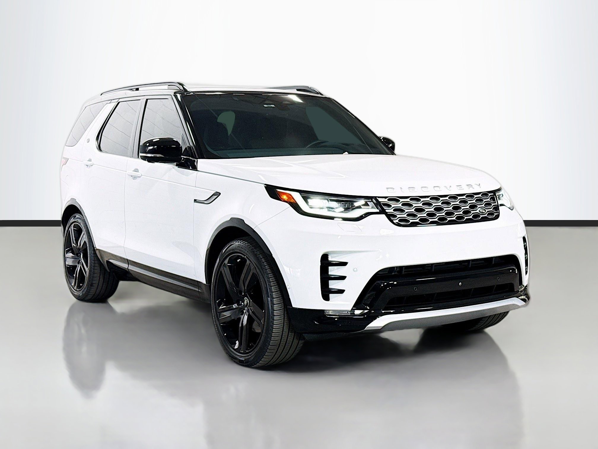 2024 Land Rover Discovery Metropolitan Edition