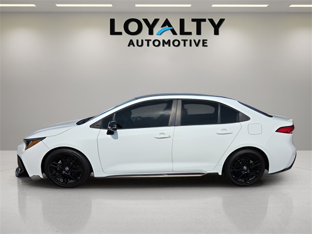 2021 Toyota Corolla SE photo 2