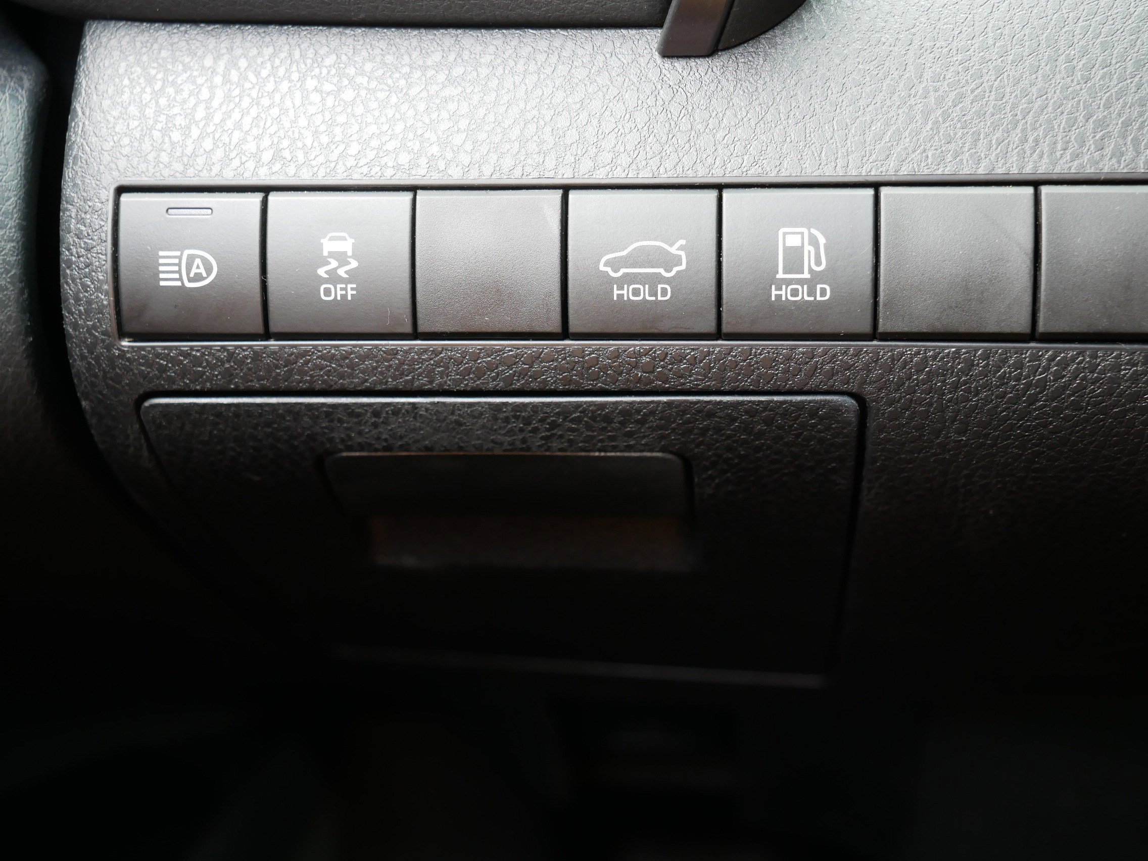 2019 Toyota Camry SE photo 25