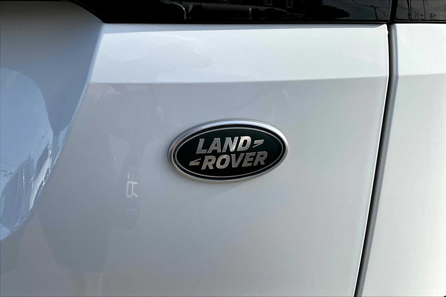 2020 Land Rover Range Rover Evoque S photo 9