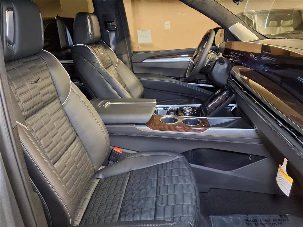 2025 Cadillac Escalade ESV Premium Luxury Platinum photo 2