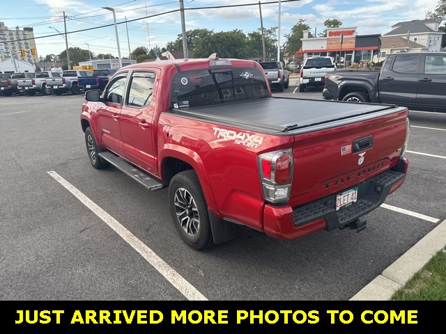 2022 Toyota Tacoma TRD Sport V6 photo 4