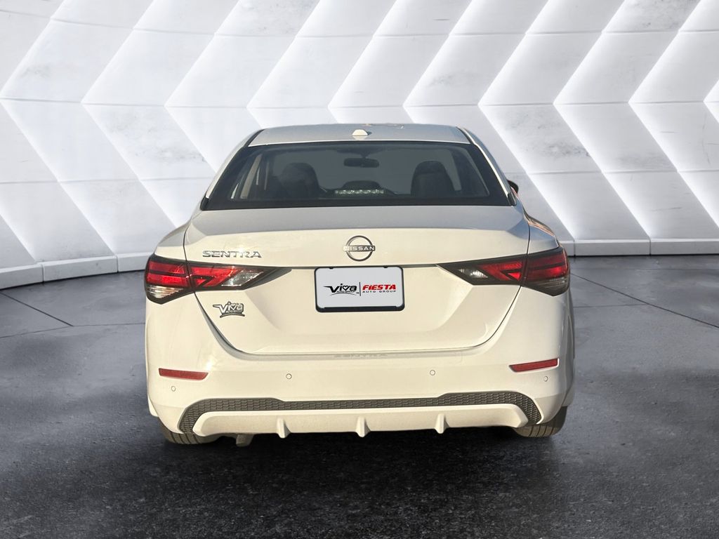 2025 Nissan Sentra SV photo 5