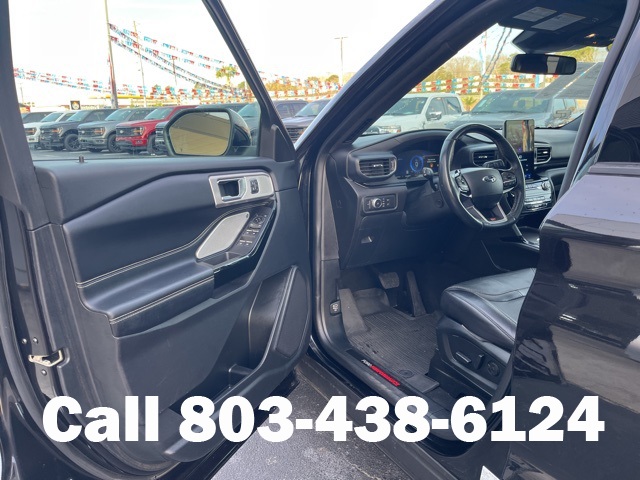 2022 Ford Explorer ST photo 4