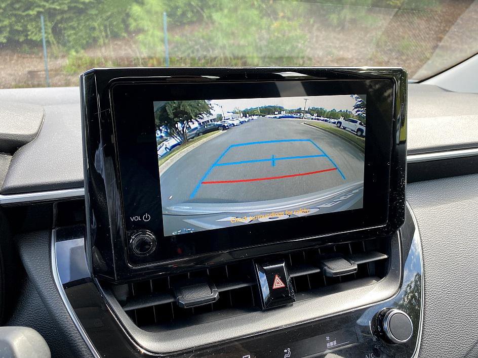 2023 Toyota Corolla LE photo 17