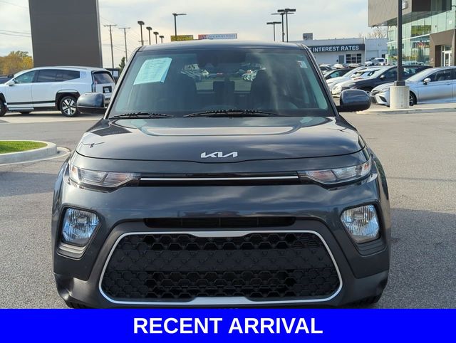 2022 Kia Soul LX photo 3