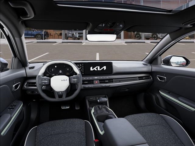 2025 Kia K4 GT-Line photo 14