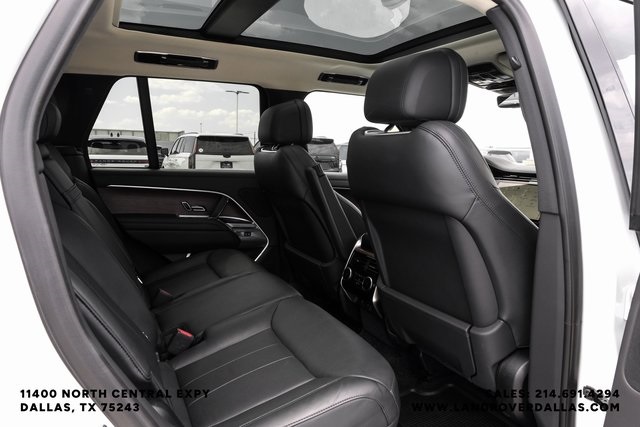 2023 Land Rover Range Rover SE photo 35