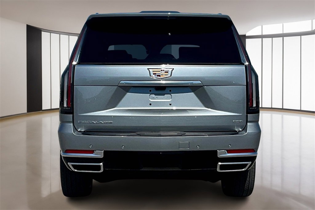 2026 Cadillac Escalade Luxury photo 4