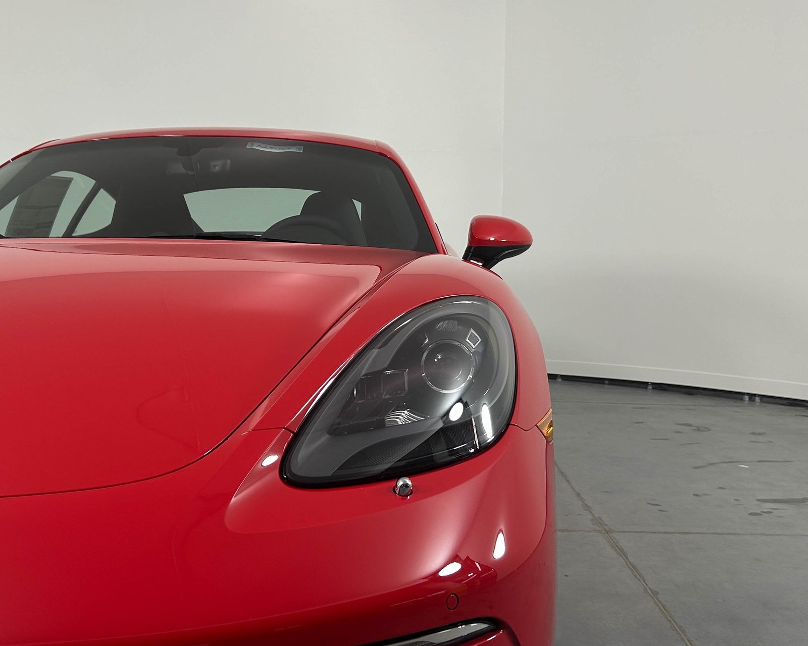 2025 Porsche Cayman S photo 11