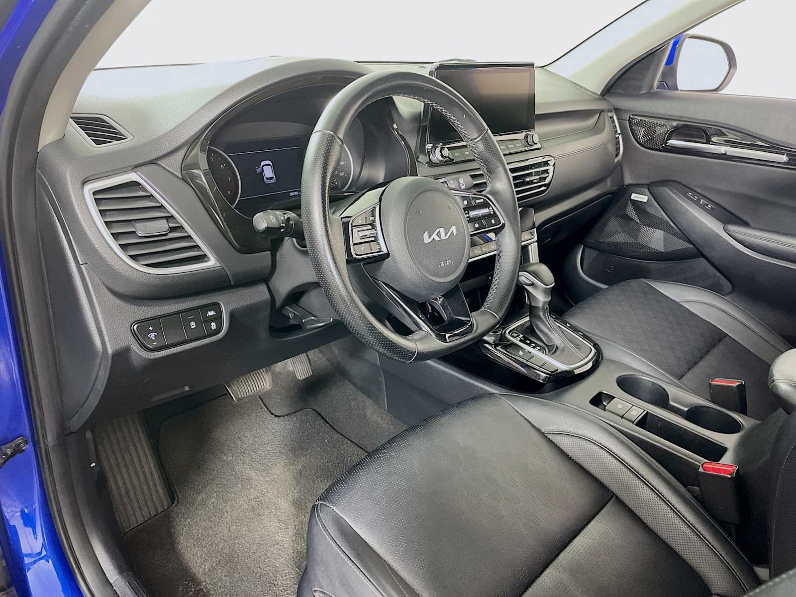 2022 Kia Seltos SX photo 7