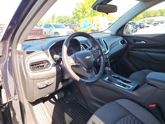 2020 Chevrolet Equinox LT photo 22