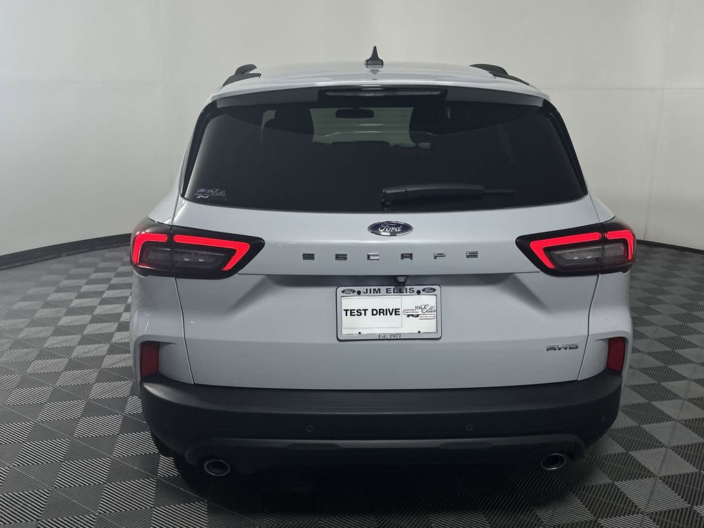 2025 Ford Escape ST-Line photo 6