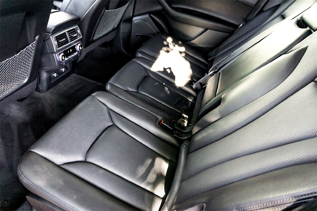 2019 Audi Q7 55 Premium Plus photo 25