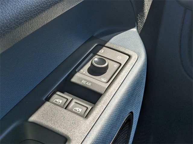 2025 Volkswagen ID. Buzz Pro S photo 27