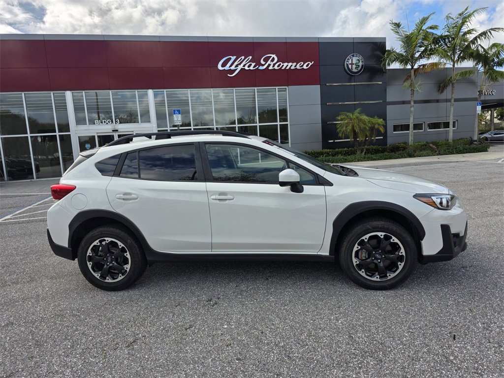 2023 Subaru Crosstrek Premium photo 2