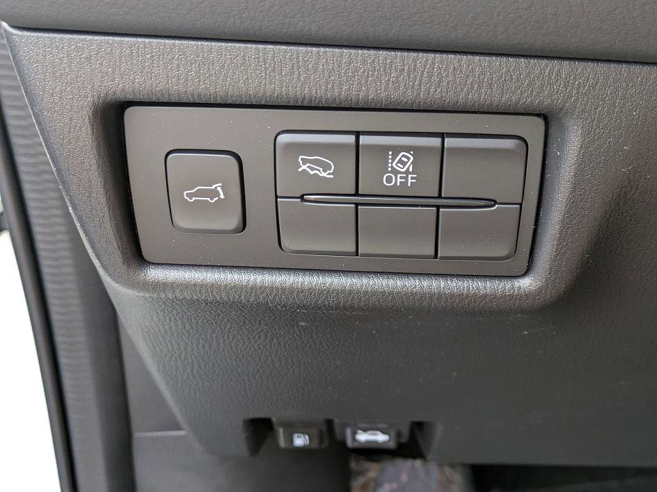 2025 Mazda CX-5 2.5 S Preferred photo 15