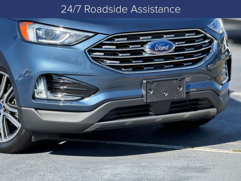 2019 Ford Edge Titanium photo 3