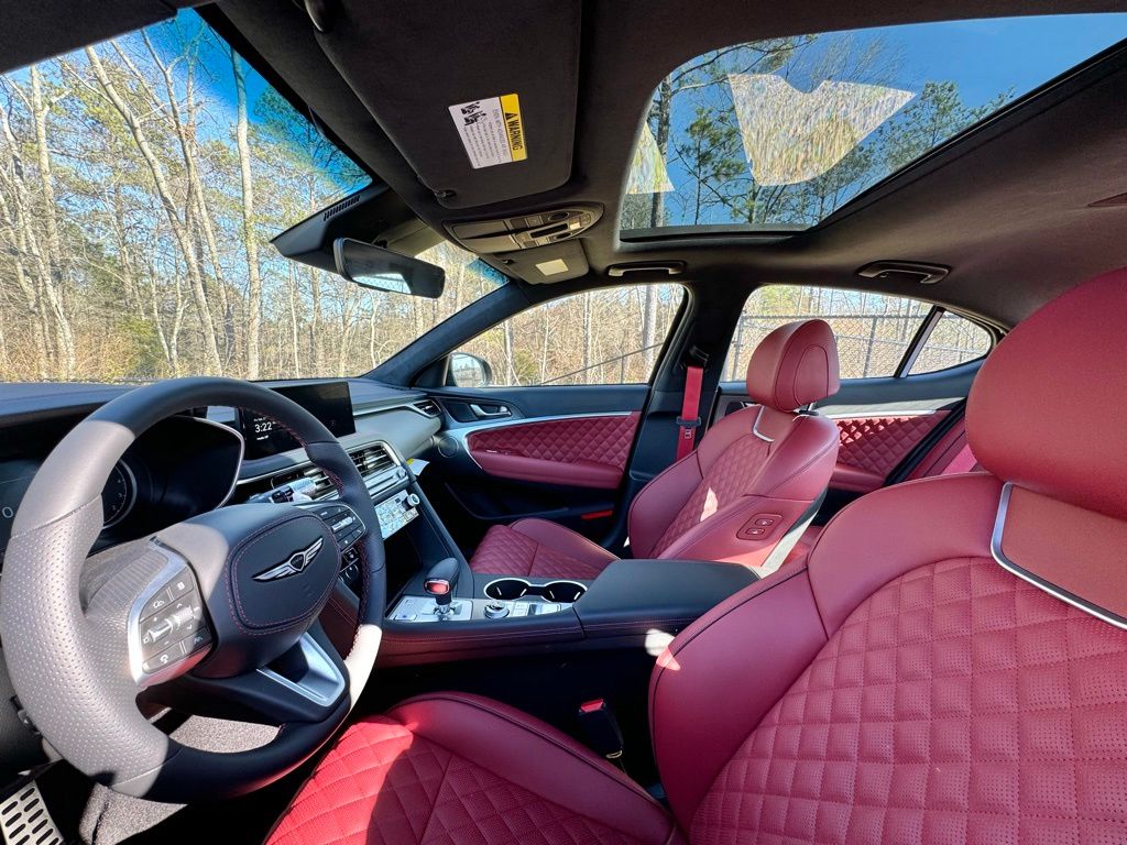 2025 Genesis G70 3.3T Sport Advanced photo 17