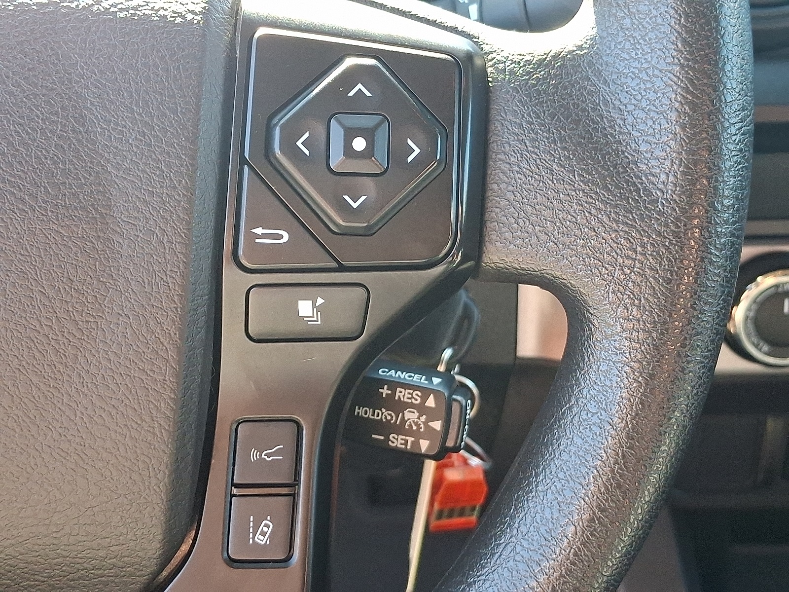 2022 Toyota Tacoma SR photo 21