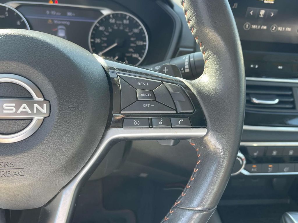 2024 Nissan Altima 2.5 SR photo 17