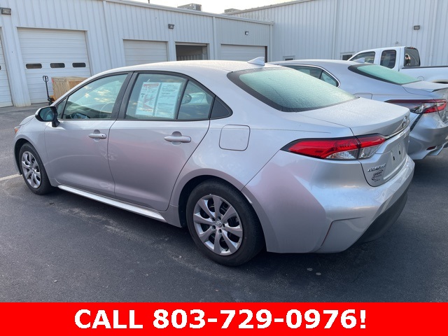 2023 Toyota Corolla LE photo 3