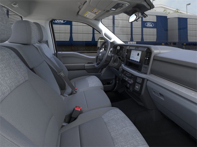 2025 Ford F-350 photo 10
