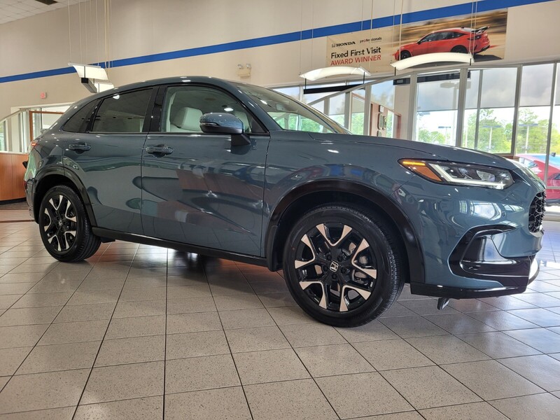 2026 Honda HR-V EX-L photo 3